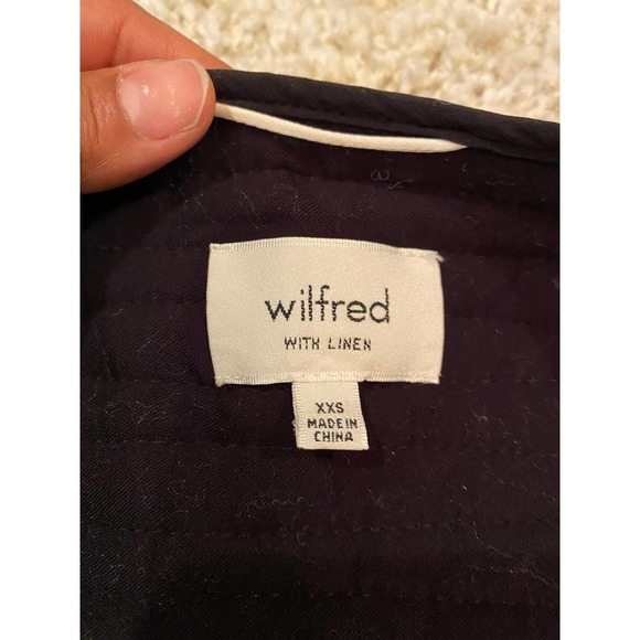 Aritzia Wilfred Black Quilted Vest - Picture 8 of 9